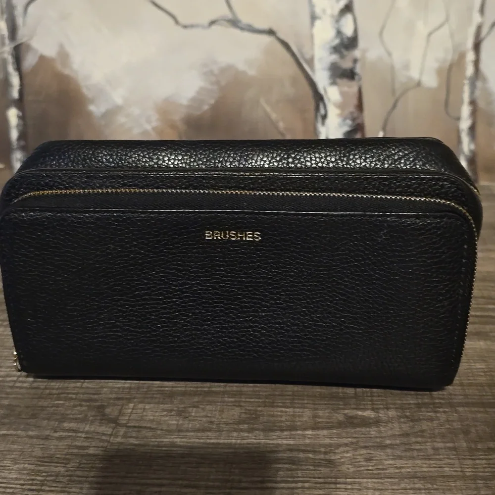 Michael Kors Black Makeup Bag - Picture 2 of 10